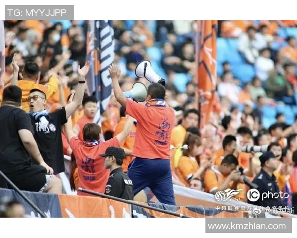 足球巨星亲临青岛 球迷热情迎接盛大活动即将开启 足球巨星亲临青岛 球迷热情迎接盛大活动即将开启