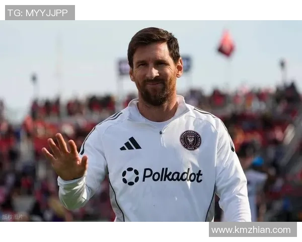 足球明星全景图揭秘全球足坛顶级球员背后的故事与成就 足球明星全景图揭秘全球足坛顶级球员背后的故事与成就